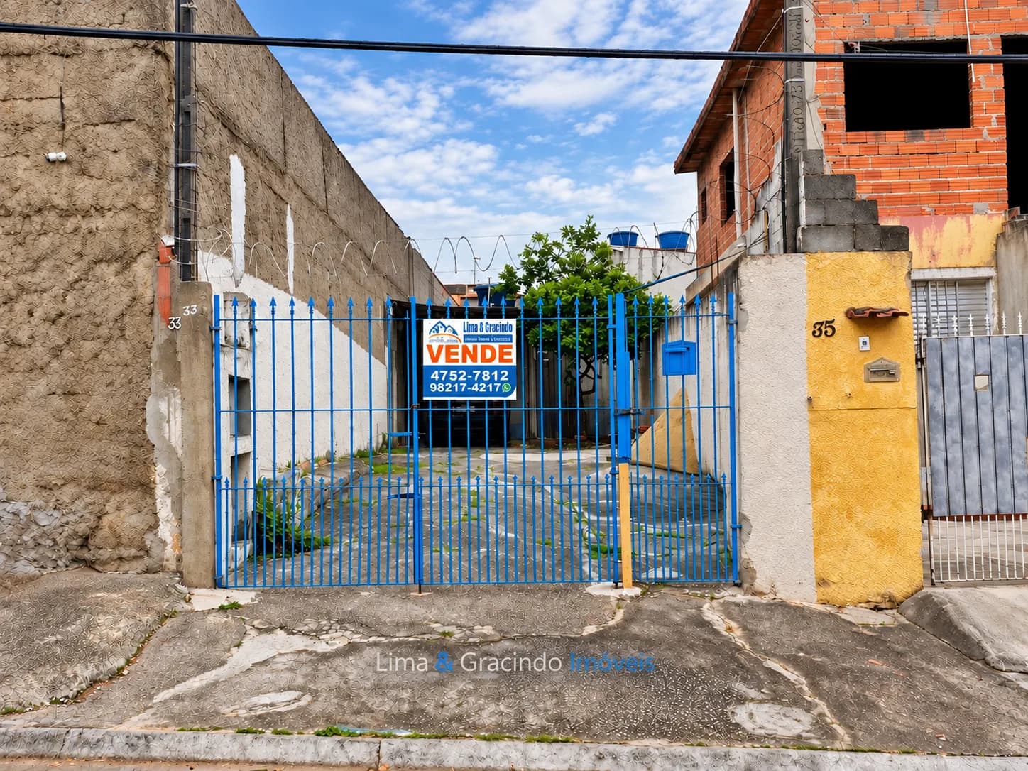 Casa à Venda | Terreno de 170 m², Escriturada e 4 Vagas — foto 1 de 11